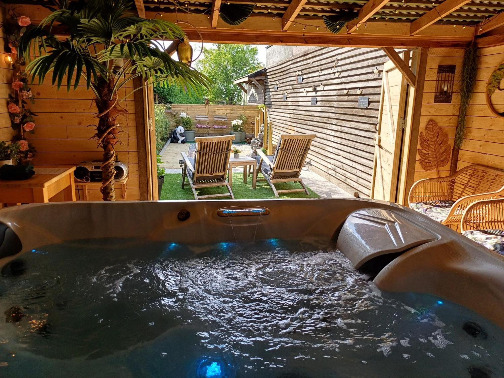 Entre Monts Et Collines B&B Et Spa En Option Mont-de-l'Enclus Exterior foto